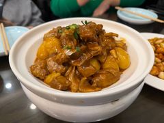 小土豆烧牛腩-鸿运楼烤鸭店(天桥店)