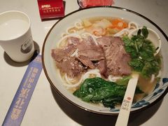 -鑫花溪牛肉米粉(凤凰街创始总店)