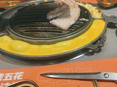 -轻烧烤肉(光谷步行街店)