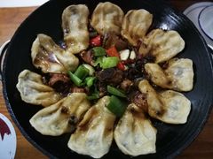 地锅小公鸡-十二道丰味·徐州土菜·烧烤(何山路店)