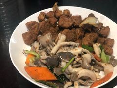 -老六素货(王顶堤店)