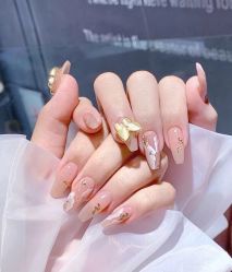 -花系美·美甲美睫精品店