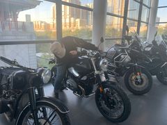 -北京华德宝宝马4S店(朝阳店)