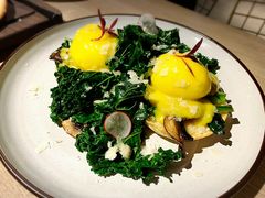 班尼迪克蛋羽衣甘蓝蘑菇吐司-Maxpoint Kitchen 西餐咖啡(乐峰广场店)