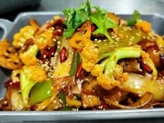 -俭寨大盘鸡·手抓肉·烧烤新疆菜(乌苏路店)