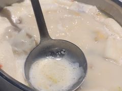 -煲王粤菜餐厅(中侨中心店)