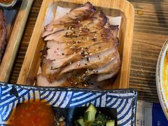 金牌炭烧秘制猪颈肉-Hi YOU你的饭局泰餐厅(雍和宫店)