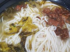 -花溪巷牛肉粉(泉城路店)