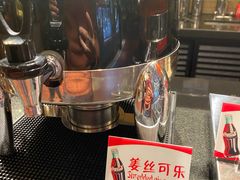 -东方明珠·可口可乐欢乐餐厅