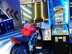 -世代星球·保龄球·镭战真人CS·团建(杨浦店)