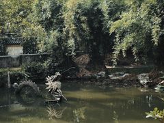 -汇龙潭