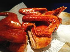 蝴蝶里招牌乳鸽-蝴蝶里·粤菜·点心(滨江龙湖店)