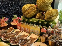 -雍容荟帝王蟹活龙虾展台自助(IFS黑金店)