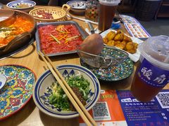 -洱火云南酸菜牛肉火锅(石景山当代商城店)