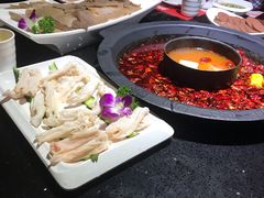 -麻辣英雄重庆火锅(常平店)