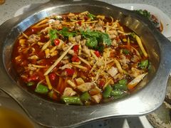 -兔行天下-鸿鹤鲜锅兔(中海国际店)