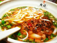 -湘人龙记老长沙米粉(鸟巢店)