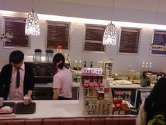 -Hello Kitty Cafe(弘大店)