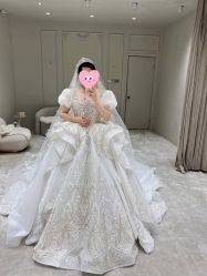 点击看大图 -Renee芮亦婚纱