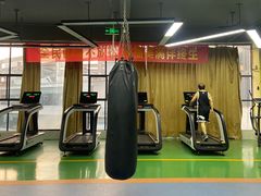 -健美丽人健身俱乐部(雪枫路店)