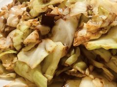 酱爆洋白菜-恩宏德餐馆(平山道店)