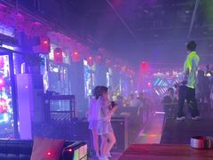 -喜鹊音乐酒馆(西街店)