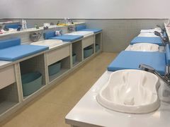 -蓝旗亲子游泳(范湖万达广场店)