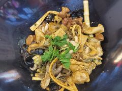 -醉人椒麻辣香锅(上地华联店)