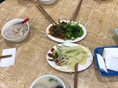 -雷祖芳老妈蹄花店