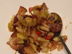 藠头炒腊肉-君庭中餐厅(友谊宾馆店)