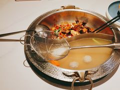-左庭右院鲜牛肉火锅(金山万达店)