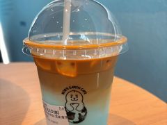 -抱抱地球咖啡馆(国家海洋博物馆店)