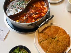 -德林酸菜鱼火锅(南丹店)