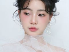 -金夫人化妆摄影职业培训学校