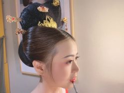 -盘子女人坊古装写真摄影(厦门总店)