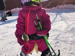 -荣盛康旅野三坡滑雪场