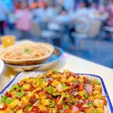 龙虾热门‮第榜‬一的‮排大‬档就‮在藏‬摩天轮下