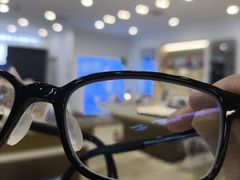 -三目眼镜·蔡司视觉合作店(青浦宝龙店)