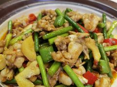-阿峰饭店·本地土菜馆·农家土鸡煲·一品神仙鸡(报福店)