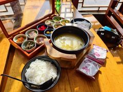 -桥香园过桥米线(国贸店)