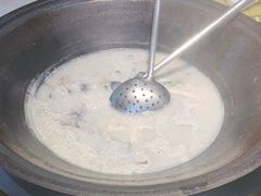 -陈大锅·岳阳鱼馆·地道岳阳菜(美食街店)