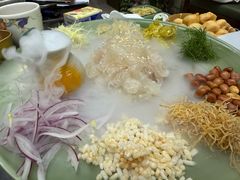 -得意咚瓜·顺德鱼生·冬瓜火锅(深圳首店)