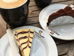 -Gloria Jean's Coffees