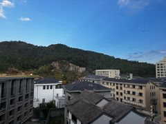 -铂逸梦秦酒店(横店梦幻谷店)