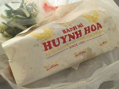 -Bánh Mì Huynh Hoa