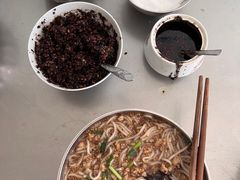 -正宗杨记普洱酸醋米线(总店)