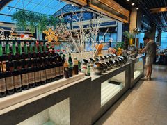 -川骄海鲜自助(王府井奥莱UP TOWN店原世界之花店)