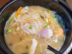 -勺子米线·云南传统小吃市集(四方街店)