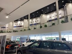 -杭州中沃沃尔沃4S店(滨江区店)