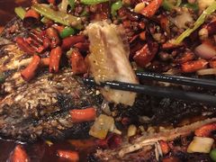 -鸣记脆皮烤鱼(岐山路店)